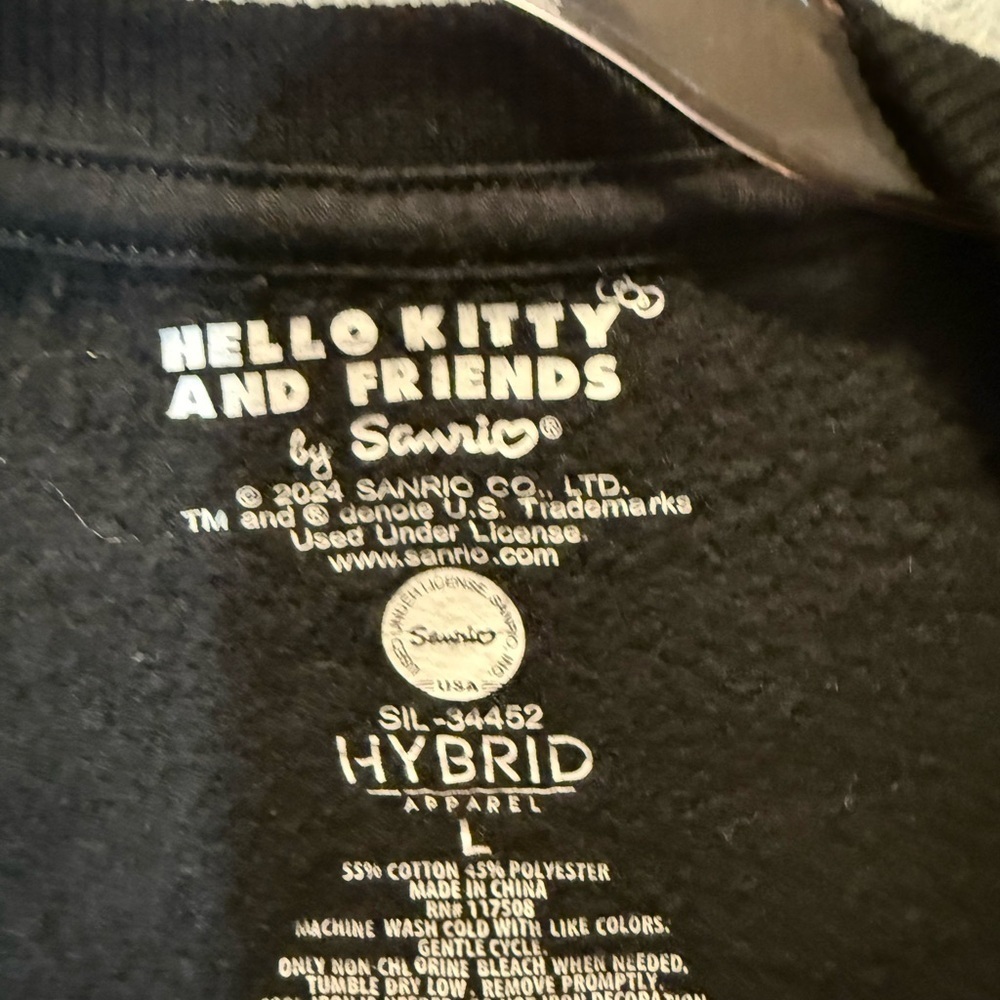 Hello Kitty and Friends Hello Halloween Sweatshirt Crew neck Size L - Picture 2 of 5